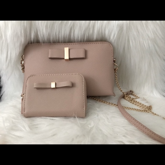 unknown Handbags - Vegan leather saffiano bow crossbody and wallet